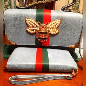 Bee bag and wallet .